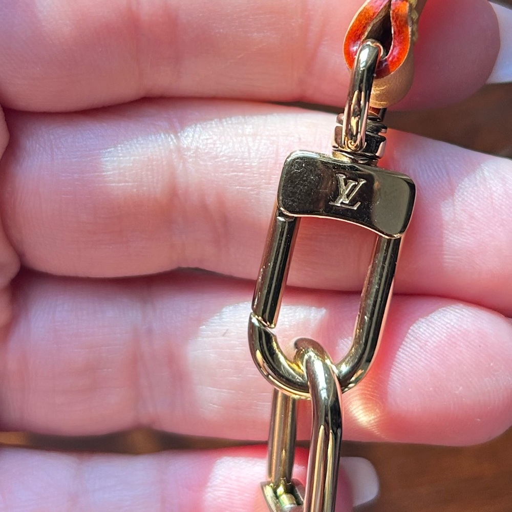 Louis Vuitton Adjustable Leather Strap - Picture 2 of 3